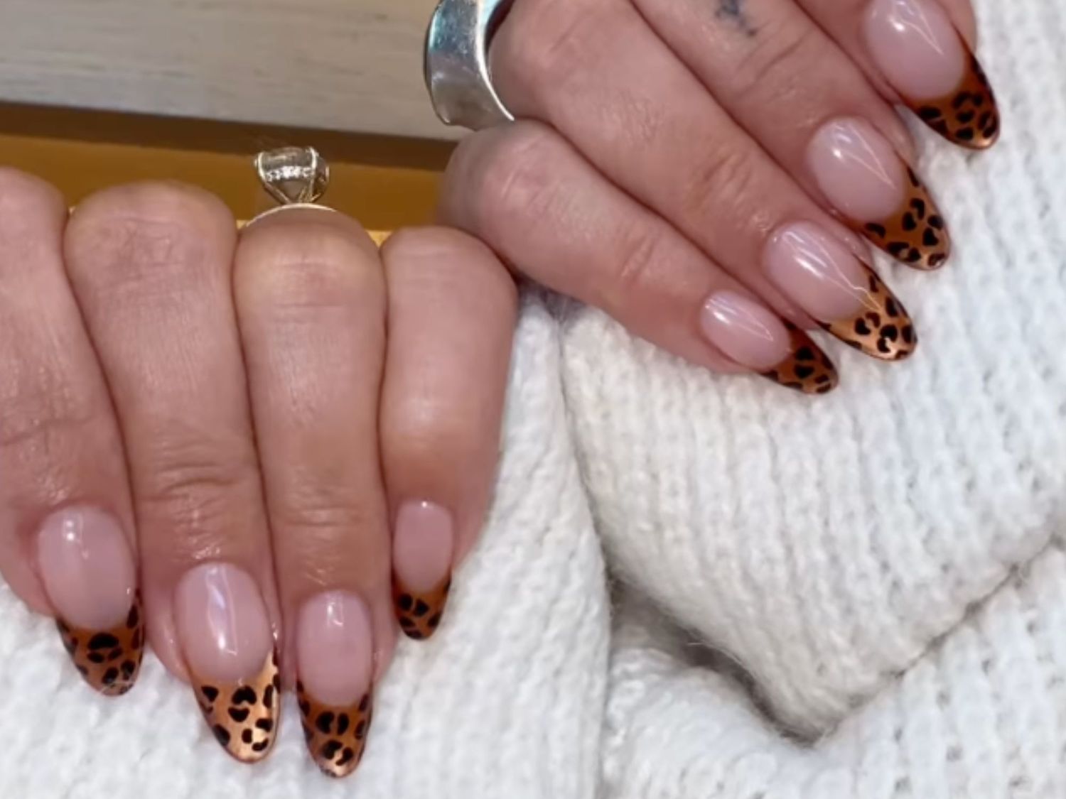 Leopard print French tips